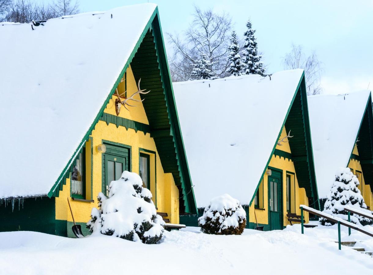 Ferienhotel Goldhuebel ノイハウゼン エクステリア 写真