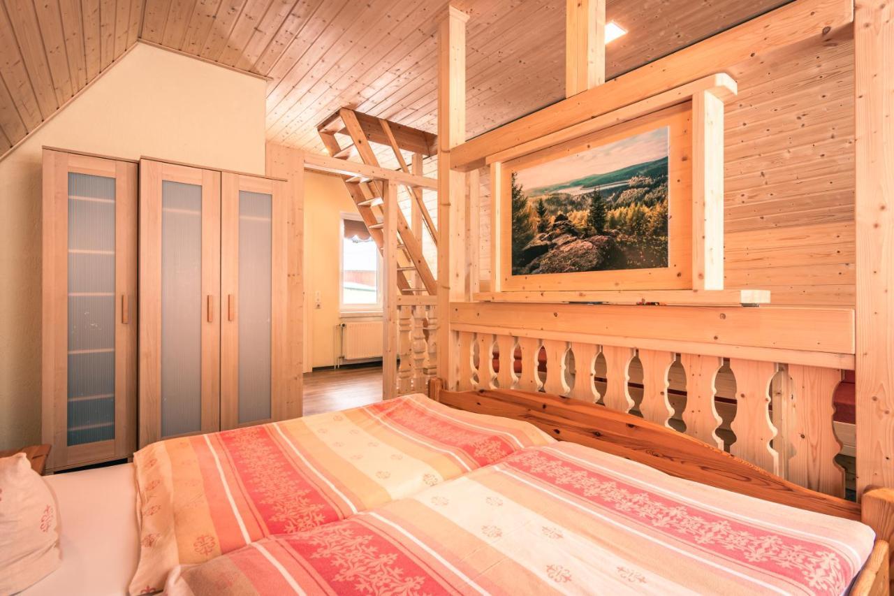Ferienhotel Goldhuebel ノイハウゼン エクステリア 写真