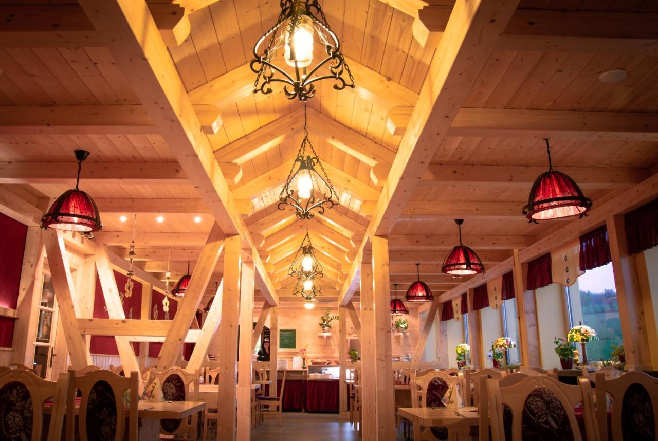 Ferienhotel Goldhuebel ノイハウゼン エクステリア 写真