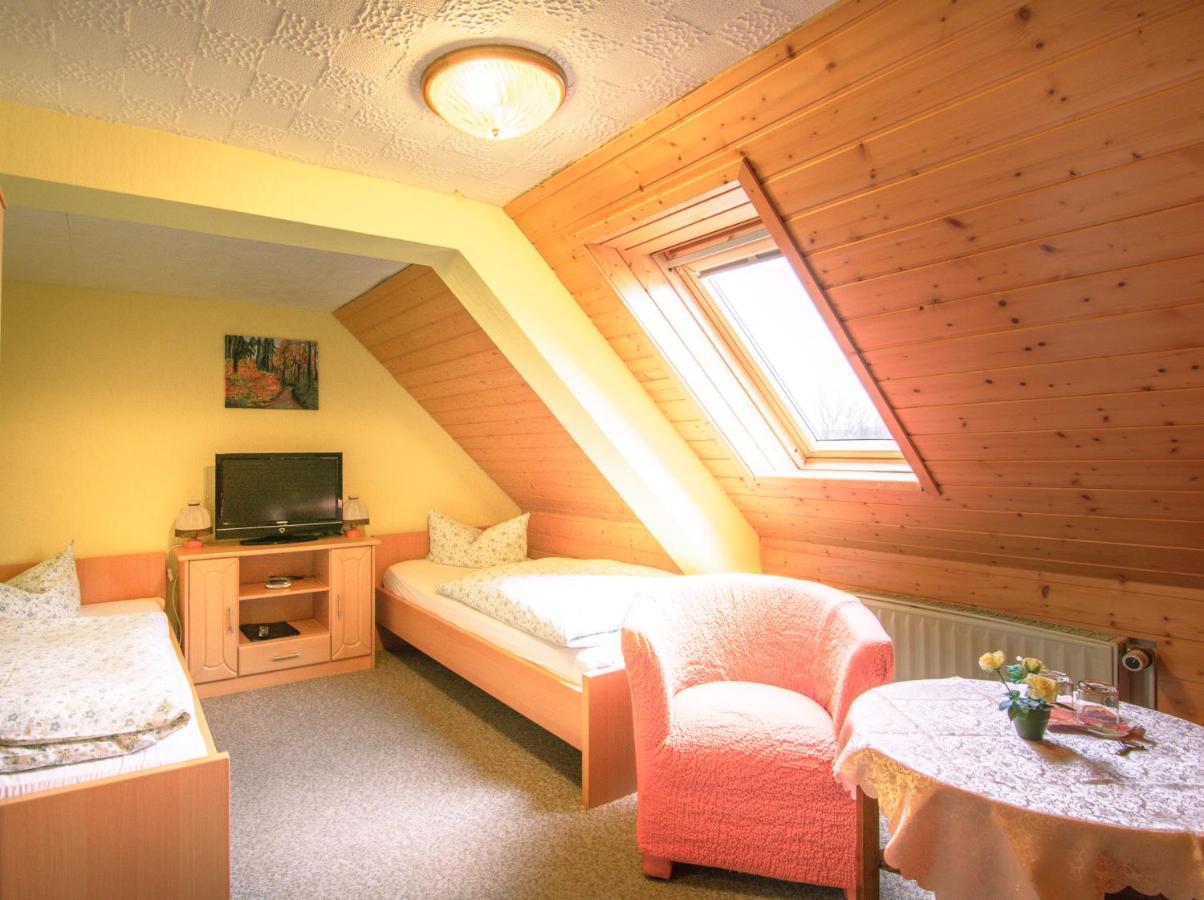 Ferienhotel Goldhuebel ノイハウゼン エクステリア 写真